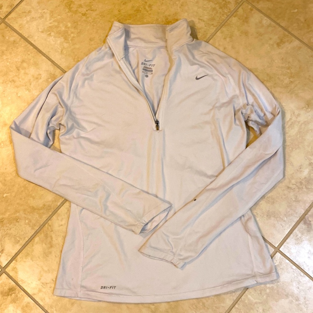 Nike dry fit half zip top sz M
